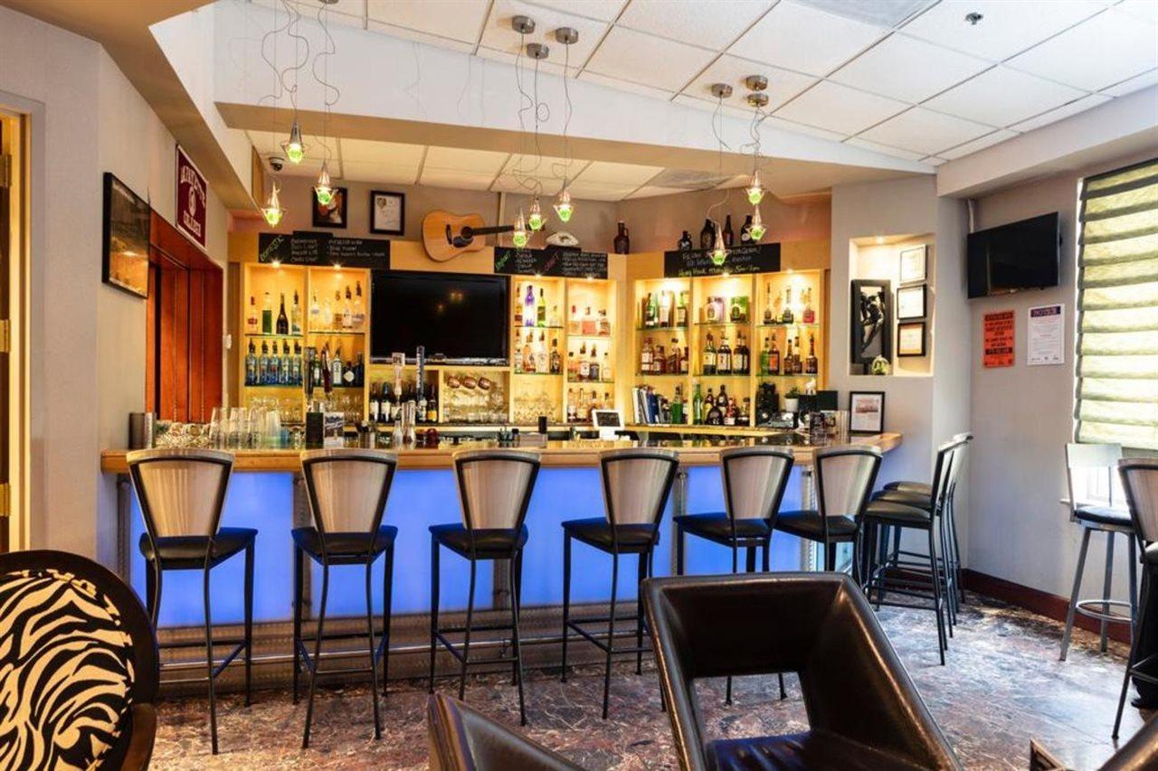 Hampton Inn Easton Esterno foto