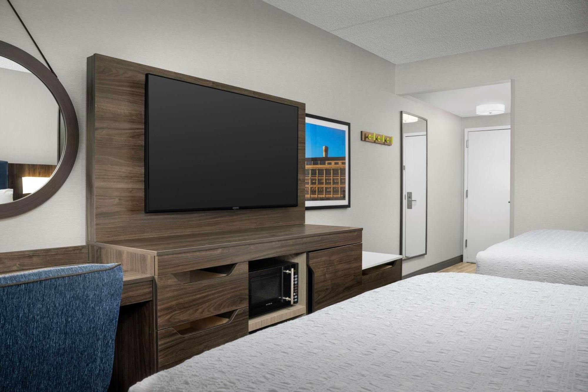 Hampton Inn Easton Esterno foto